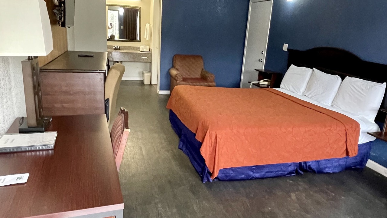 Photo of Bedroom in Roanoke