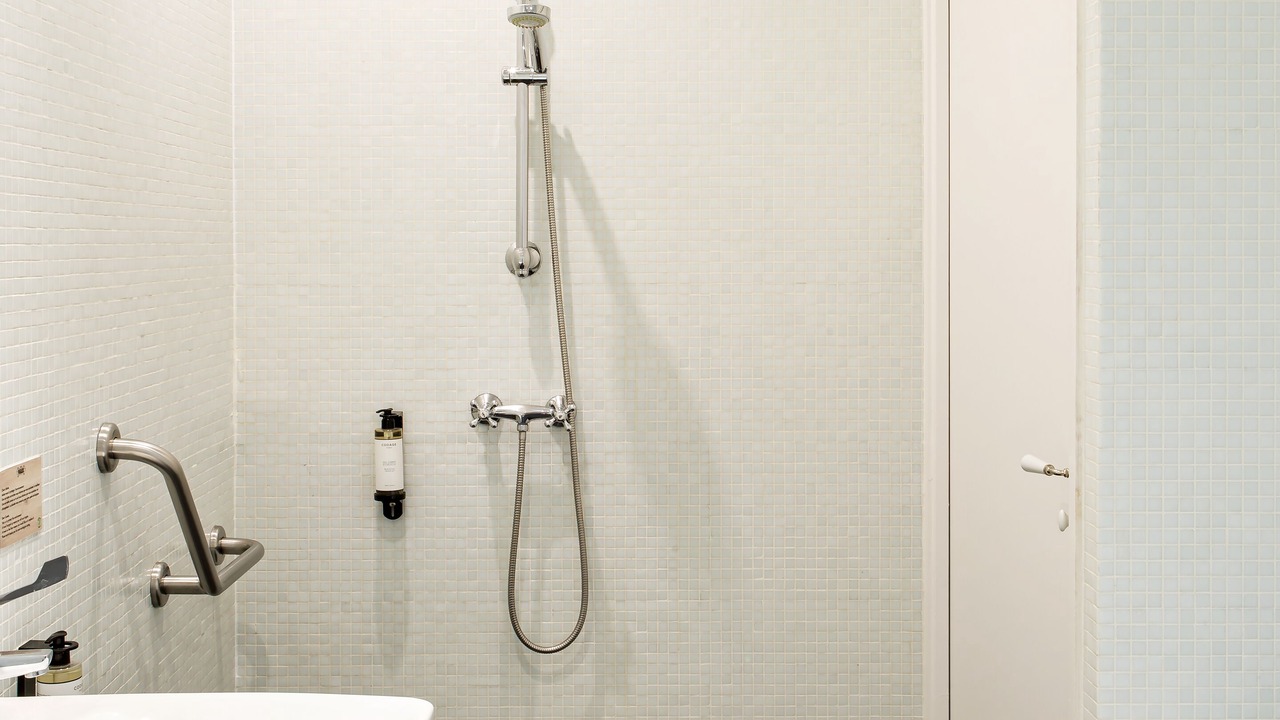 Photo of Bathroom in Quartier de la Porte-Saint-Denis