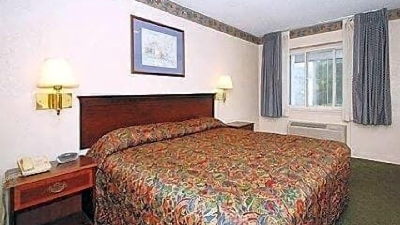 Photo of Bedroom in West New Haven