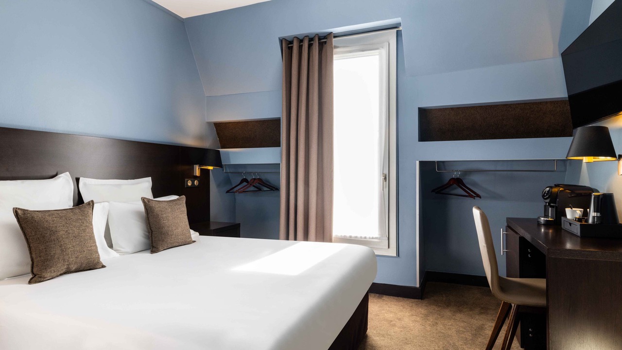 Photo of Bedroom in 14th Arrondissement