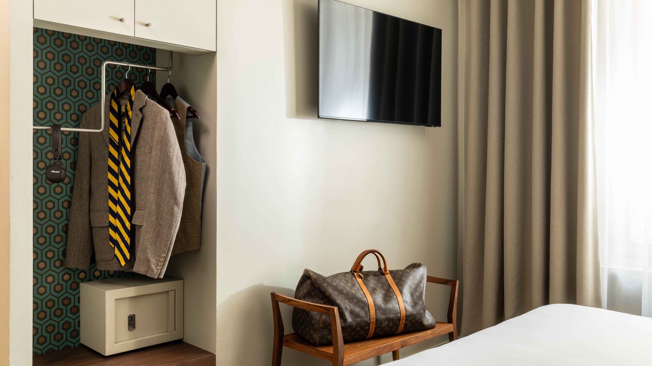 Photo of Bedroom in 14th Arrondissement
