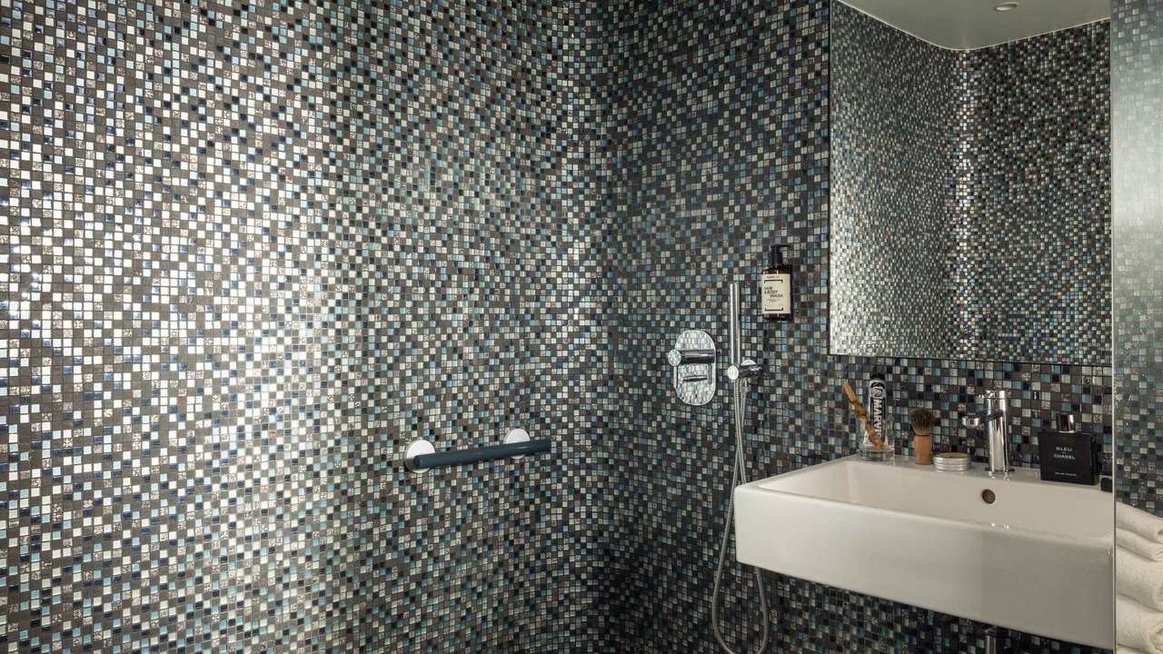 Photo of Bathroom in 14th Arrondissement