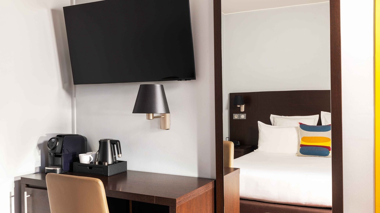 Photo of Bedroom in 14th Arrondissement