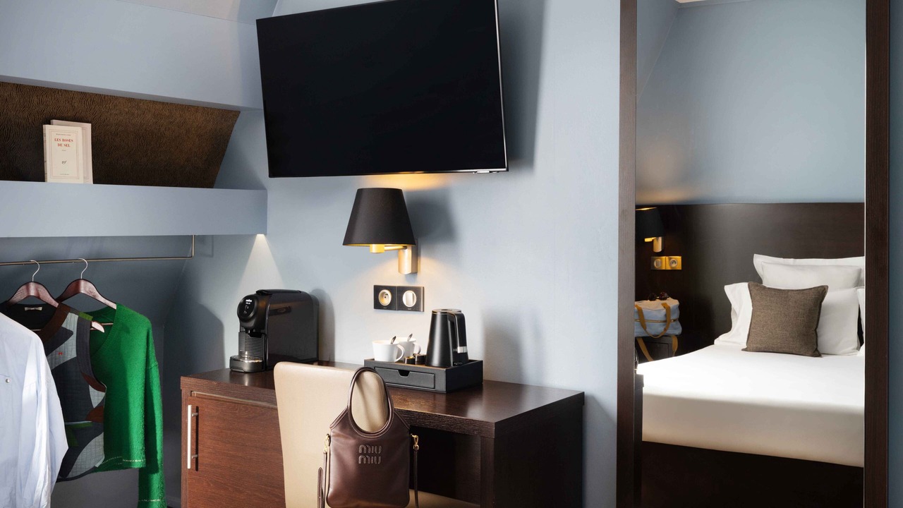 Photo of Bedroom in 14th Arrondissement