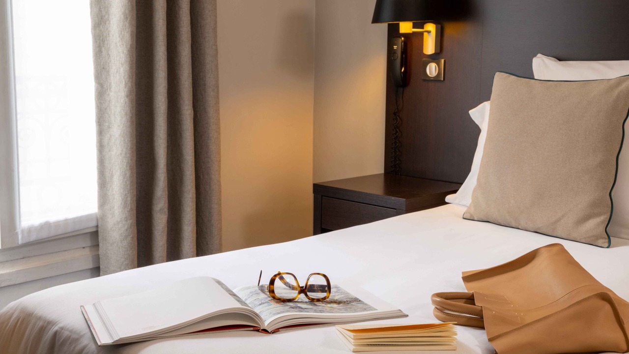 Photo of Bedroom in 14th Arrondissement