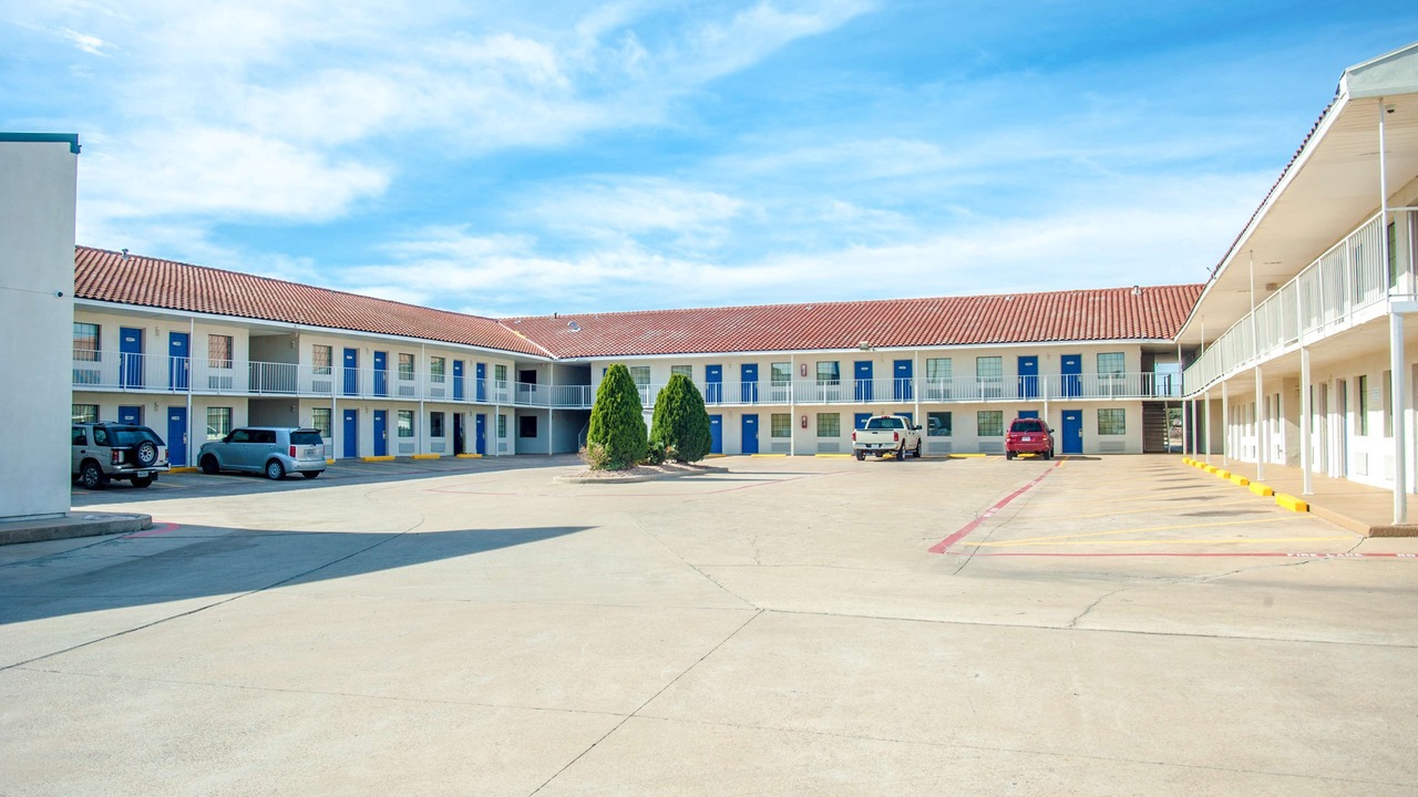 Photo of Outdoor in Corsicana