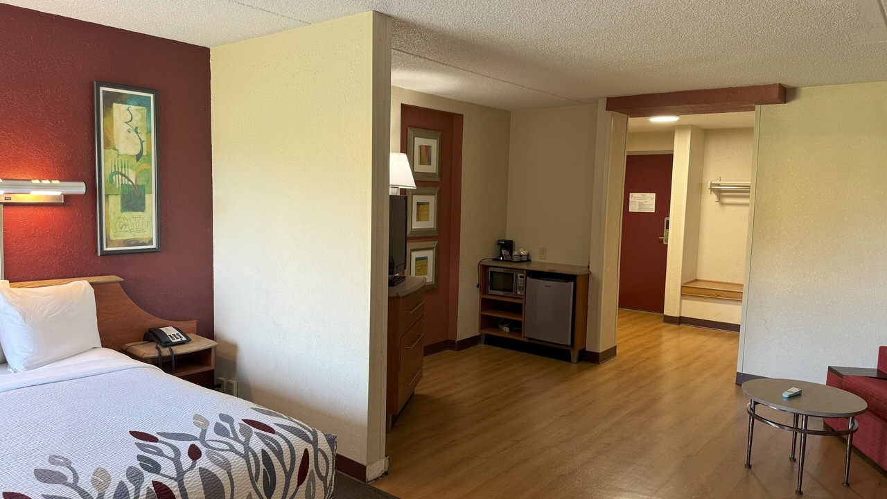Photo of Bedroom in Elyria