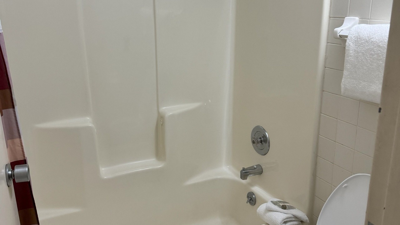 Photo of Bathroom in Elyria