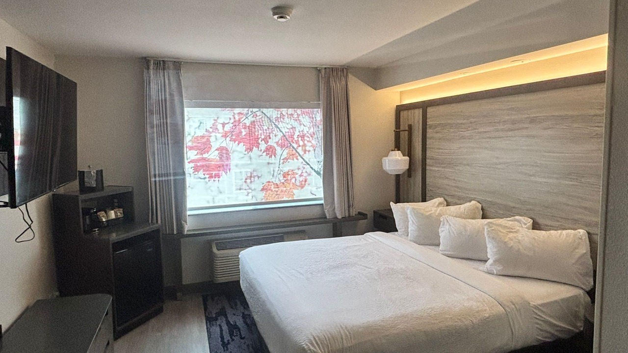 Photo of Bedroom in South Side
