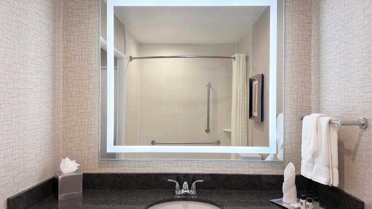 Photo of Others in Iselin