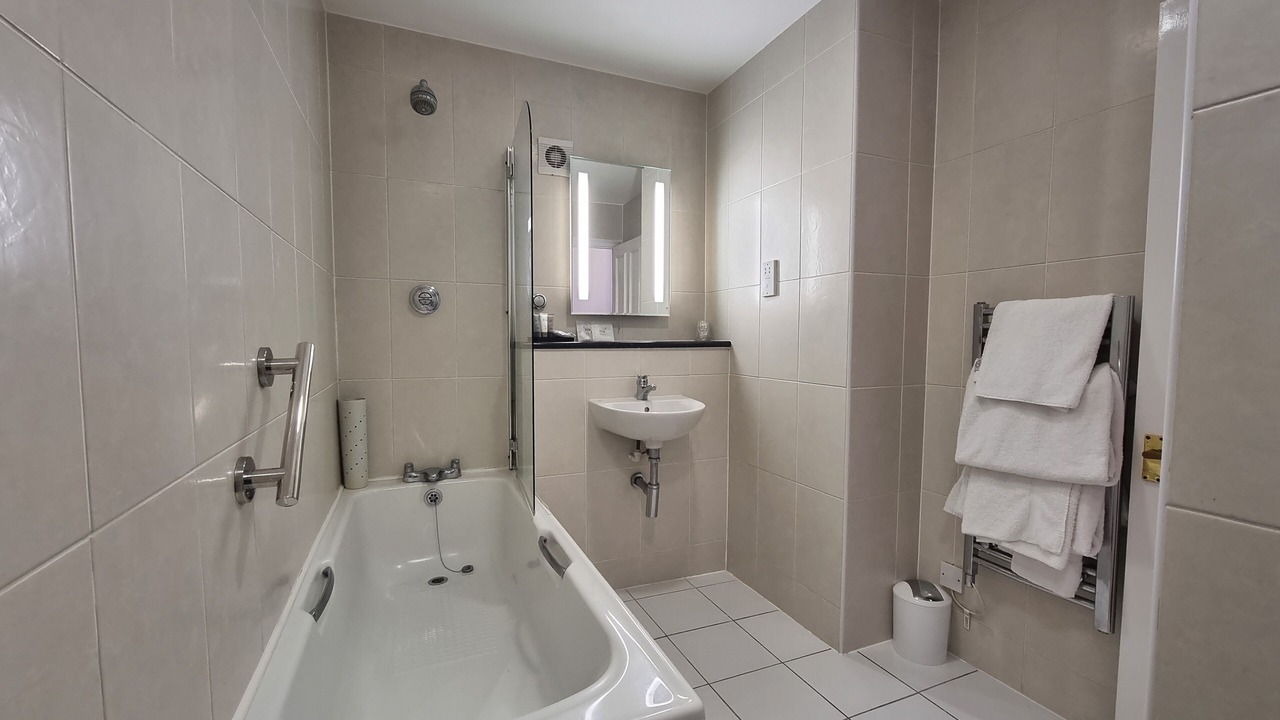 Photo of Bathroom in Reigate