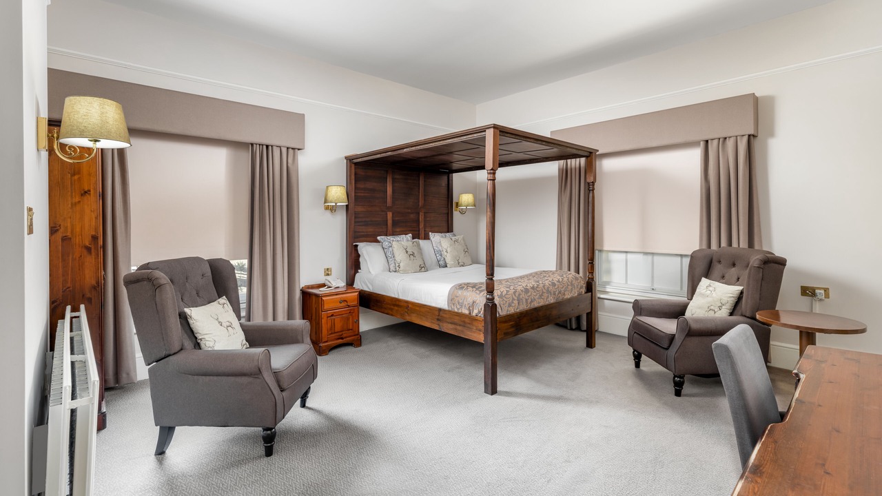 Photo of Bedroom in Reigate