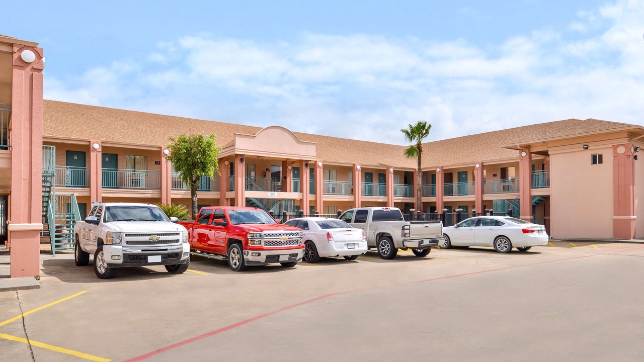 Photo of Outdoor in Clute