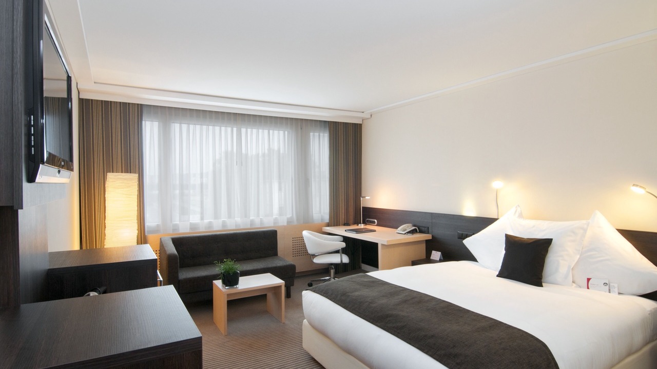 Photo of Bedroom in Hard