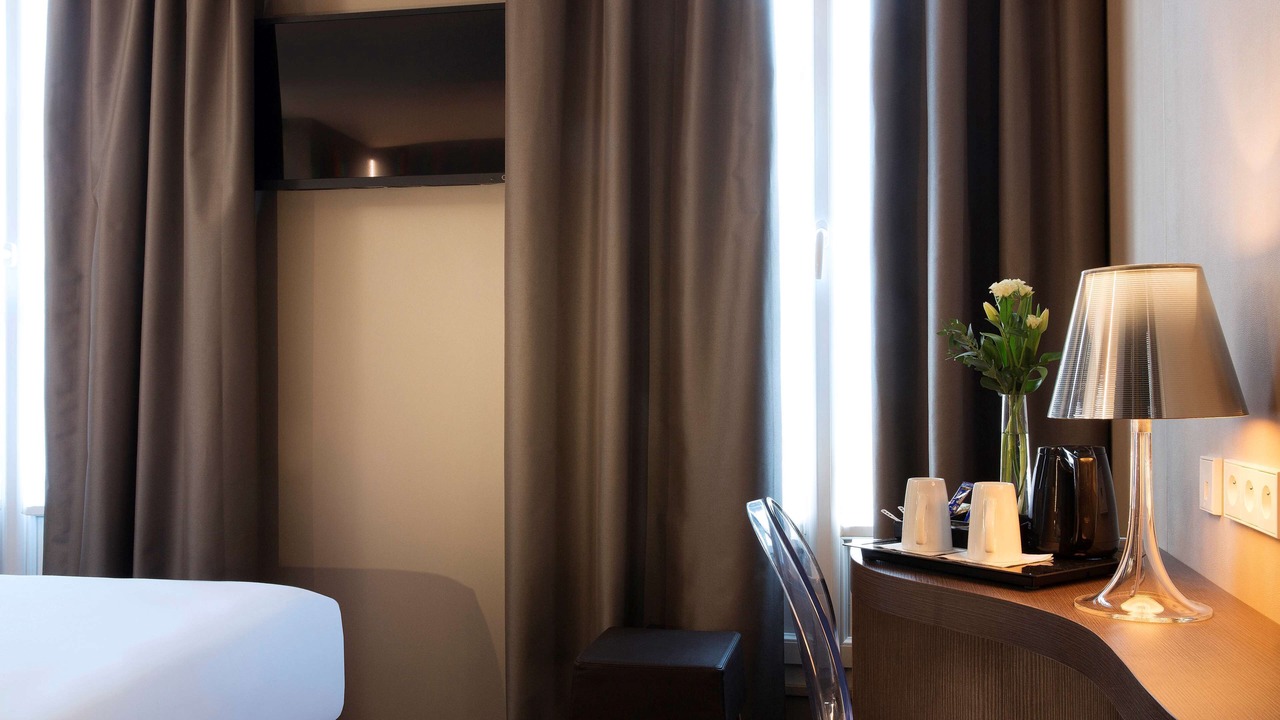 Photo of Bedroom in 5th Arrondissement