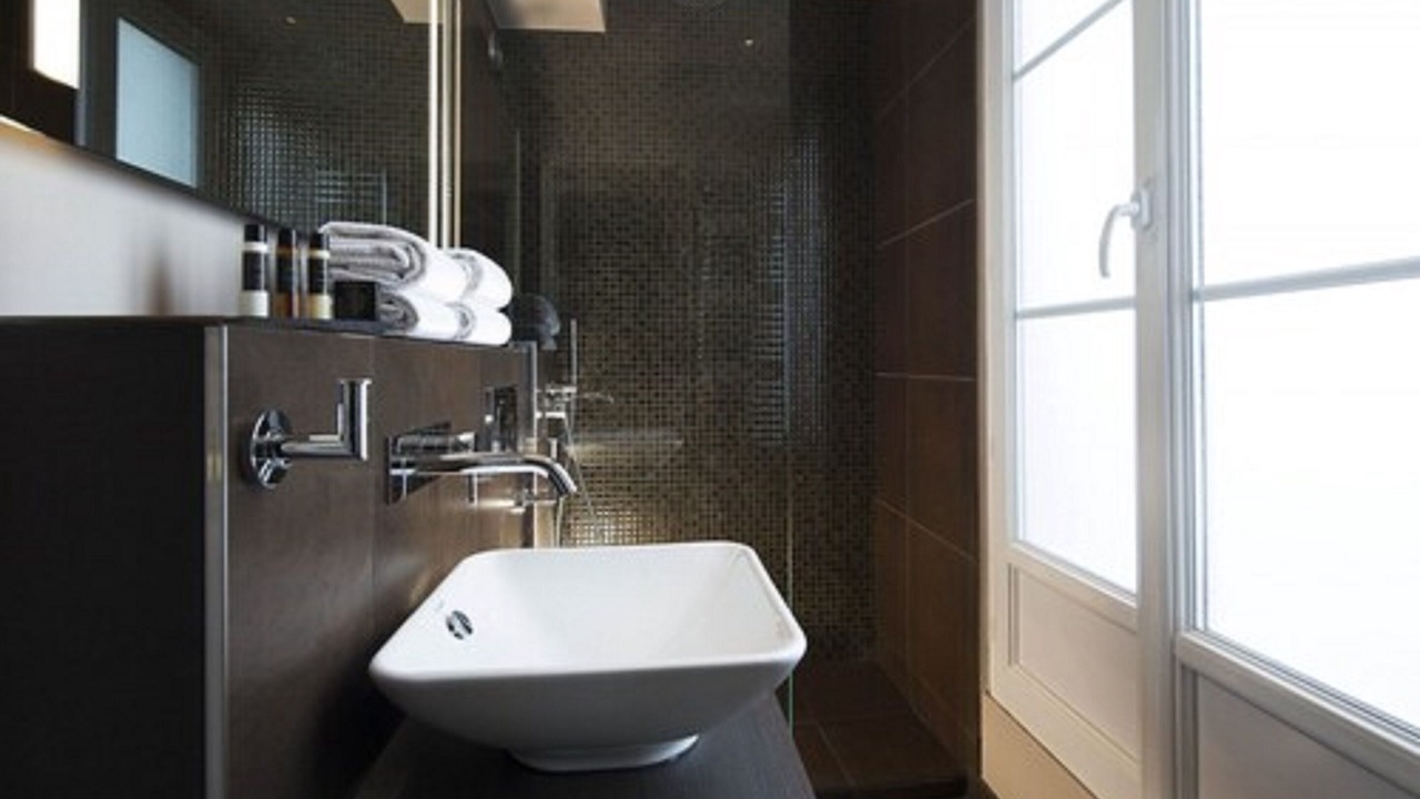 Photo of Bathroom in 5th Arrondissement