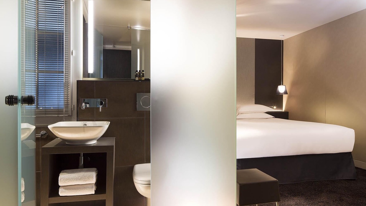 Photo of Bedroom in 5th Arrondissement