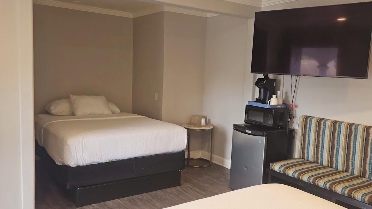 Photo of Bedroom in Westside Santa Cruz