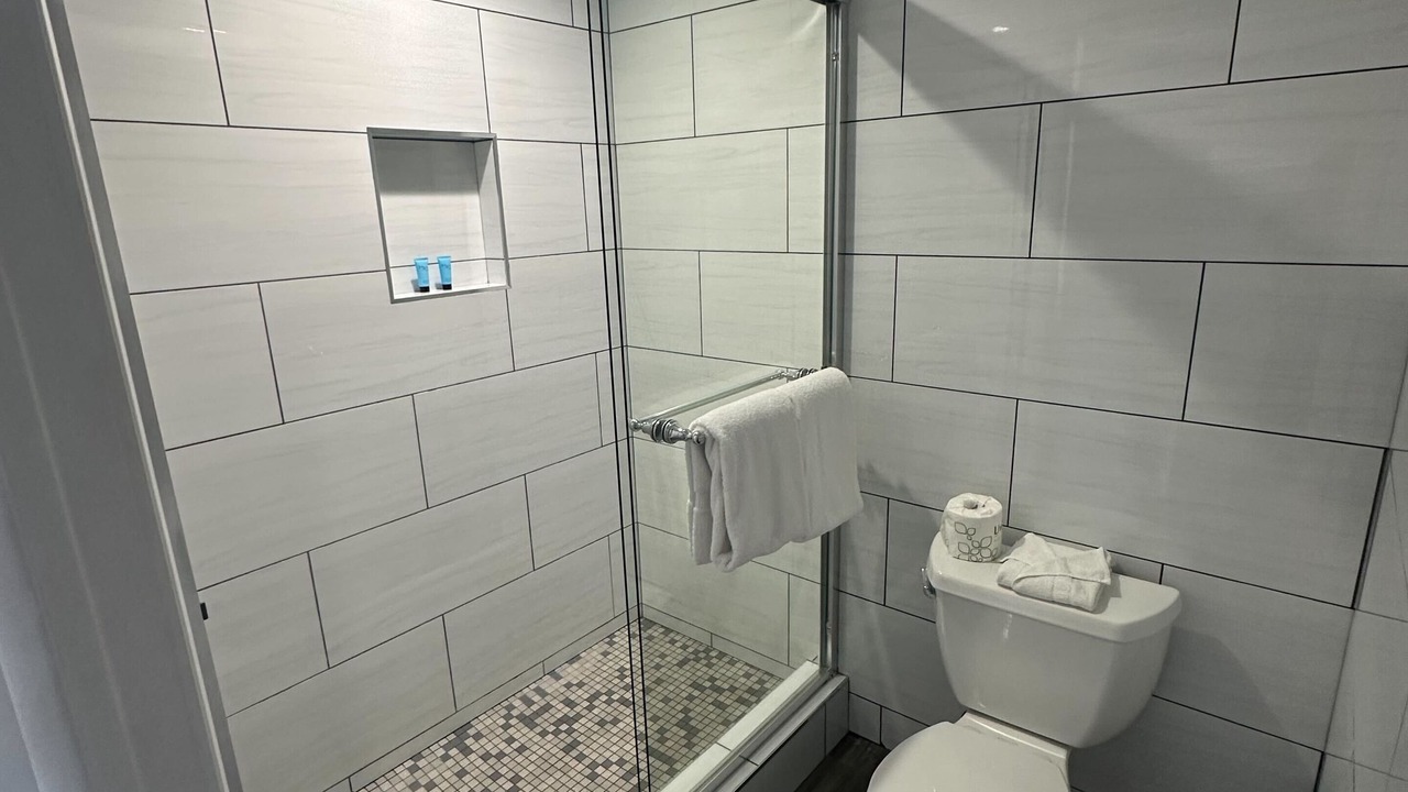 Photo of Bathroom in Manhattan Beach
