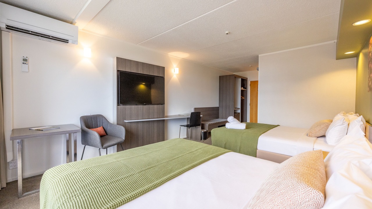 Photo of Others in Parnell