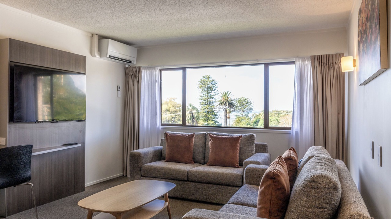 Photo of Others in Parnell