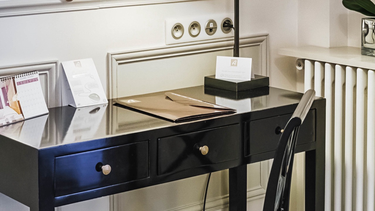 Photo of Bedroom in 8th Arrondissement