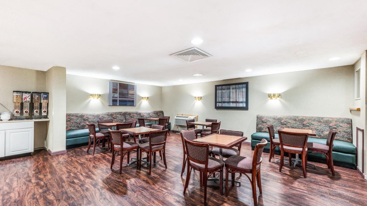 Photo of Others in Harleigh