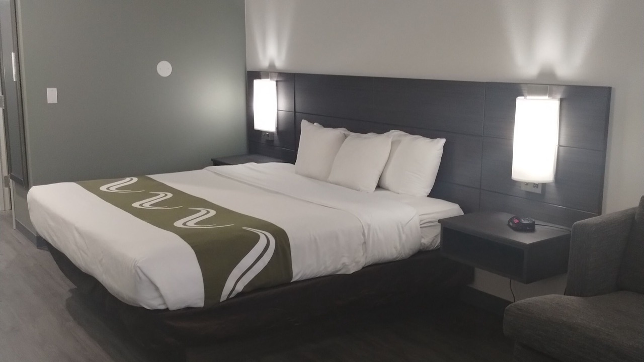 Photo of Bedroom in Wilsonville