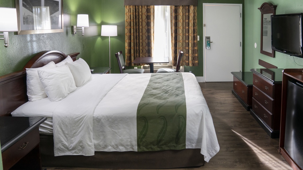 Photo of Bedroom in Hemet