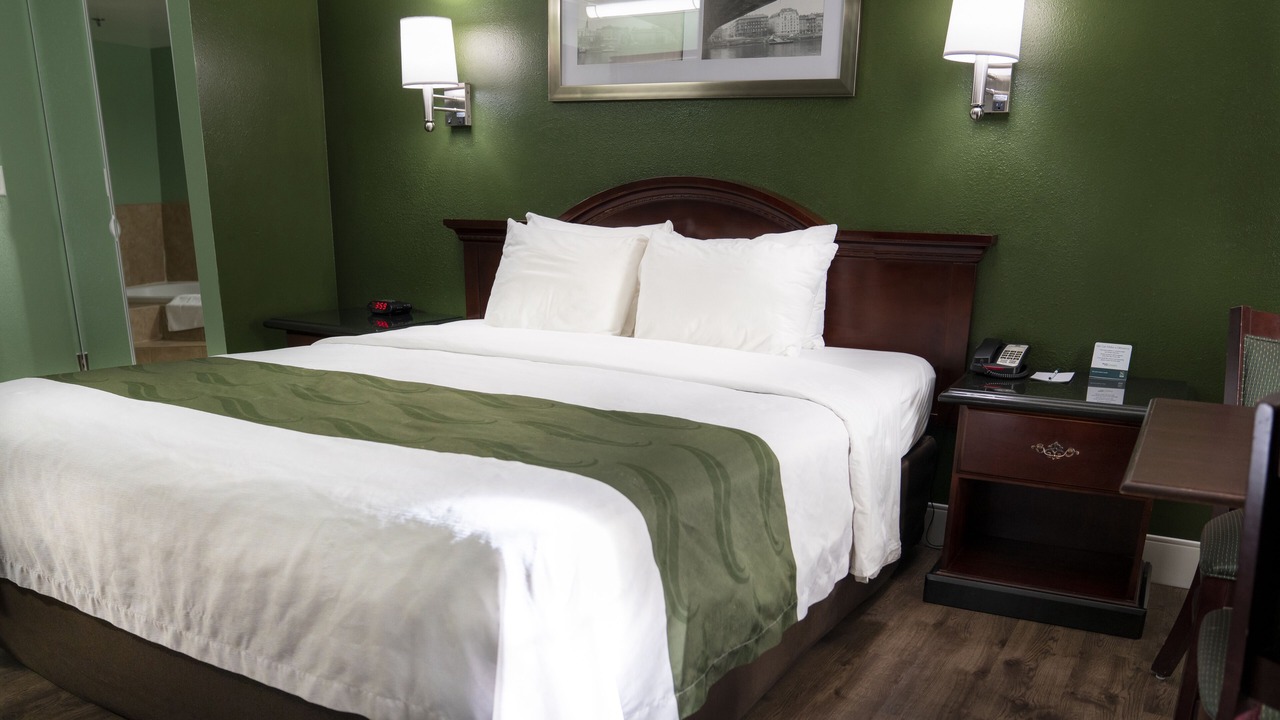Photo of Bedroom in Hemet