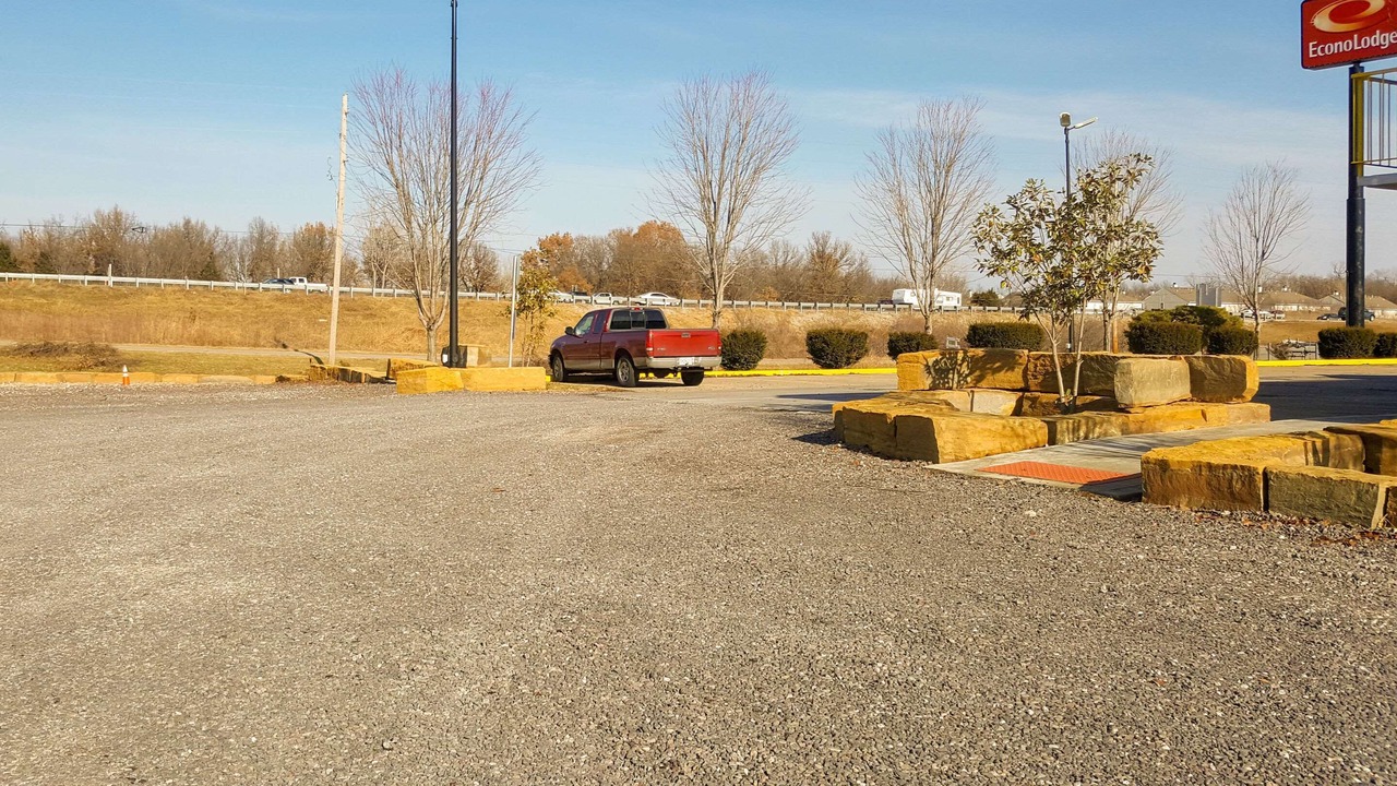 Photo of Others in Oak Grove