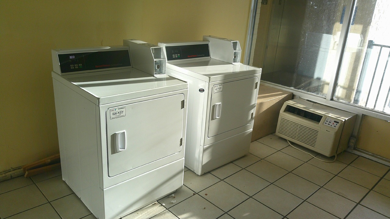 Photo of Bedroom in Coliseum Central
