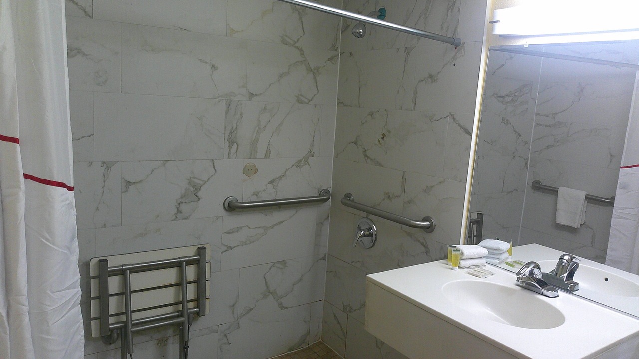 Photo of Bathroom in Coliseum Central