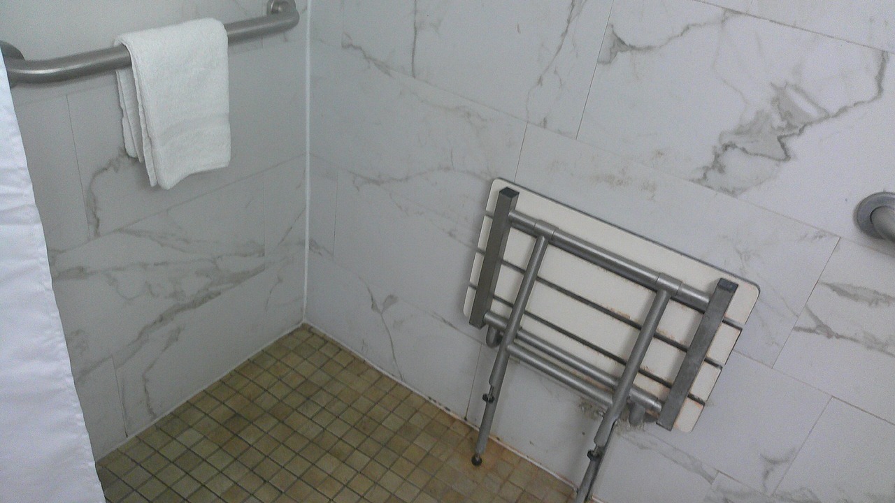 Photo of Bathroom in Coliseum Central