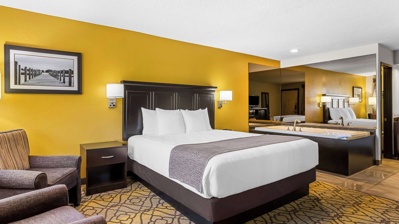 Photo of Bedroom in Harbor Springs
