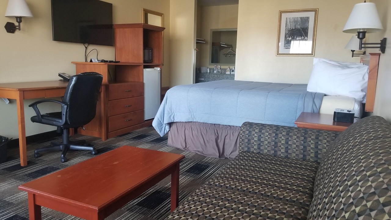 Photo of Bedroom in Oakridge