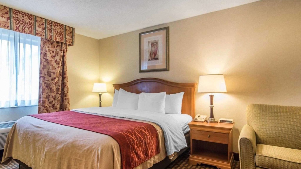 Photo of Bedroom in Ashland