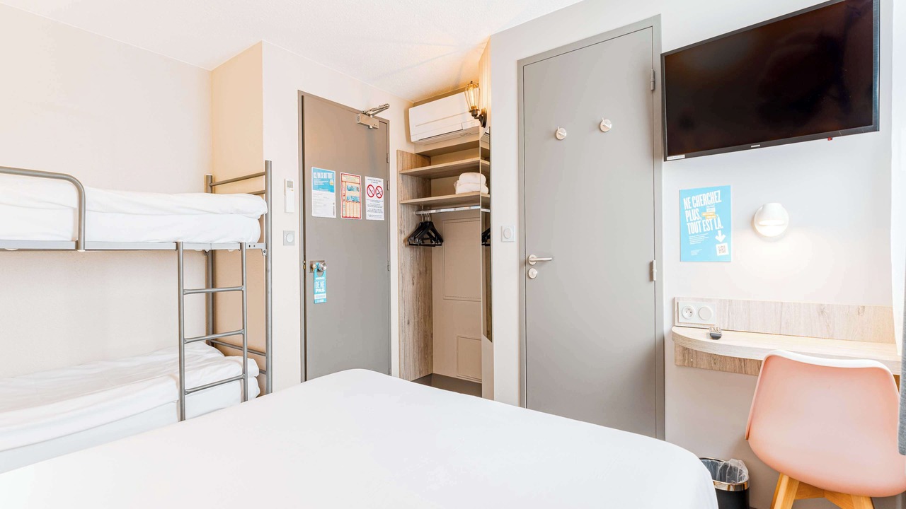 Photo of Bedroom in Chambray-les-Tours