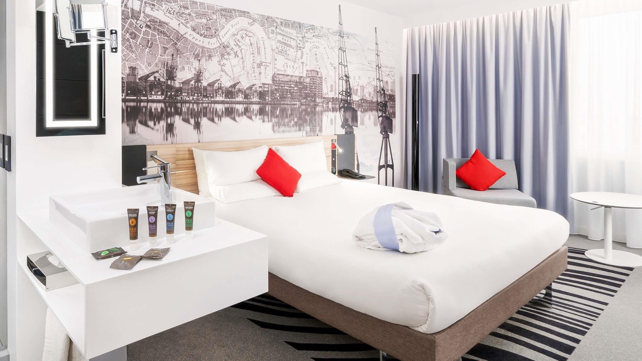 Photo of Bedroom in Docklands