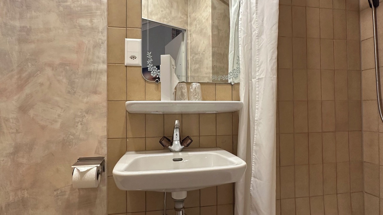 Photo of Bathroom in Saint-Gervais Temple