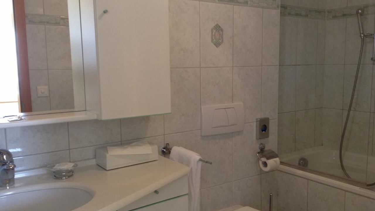 Photo of Bathroom in Morlon