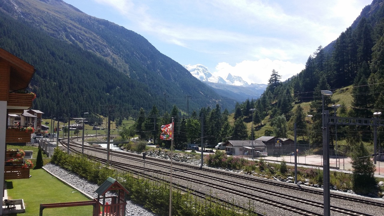 Photo of Others in Taesch