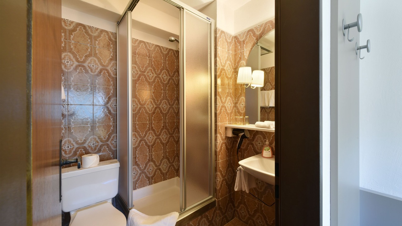 Photo of Bathroom in Brig