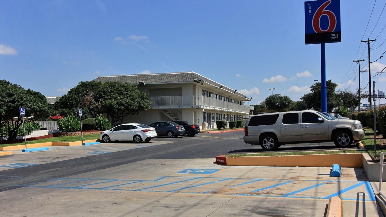 Photo of Others in North Lamar