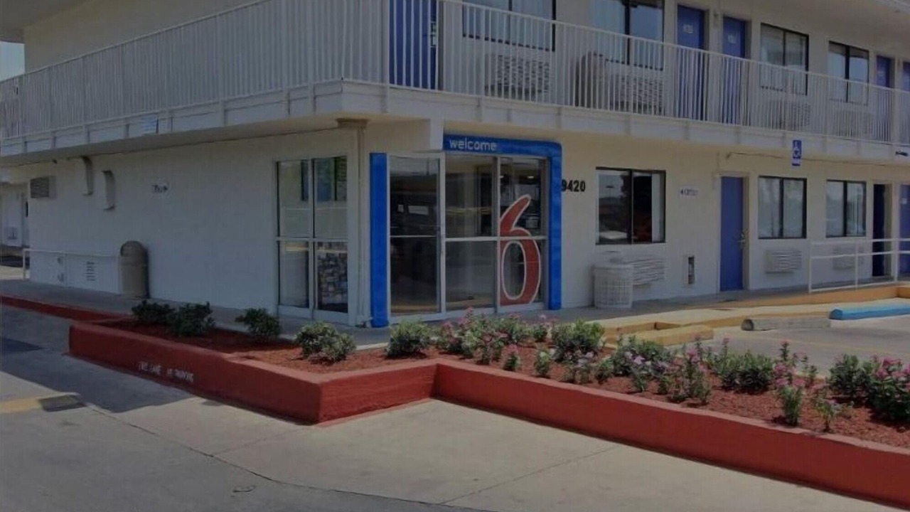 Photo of Outdoor in North Lamar