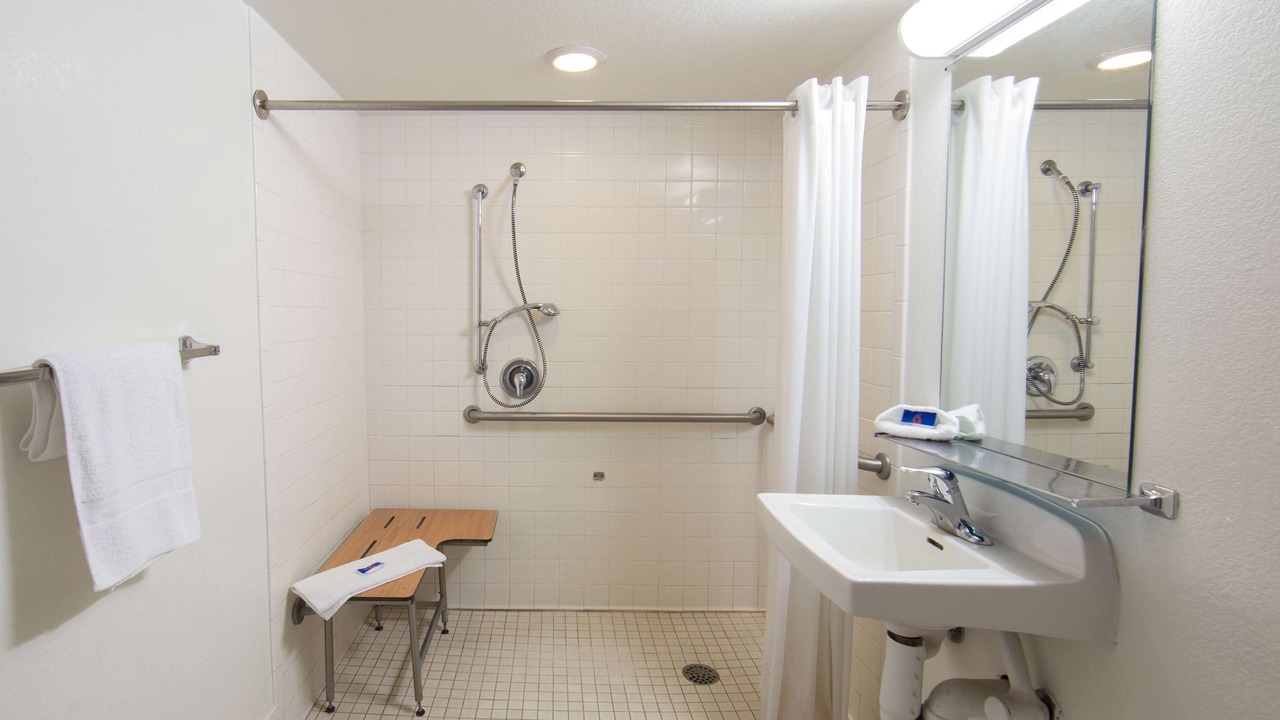 Photo of Bathroom in Weed