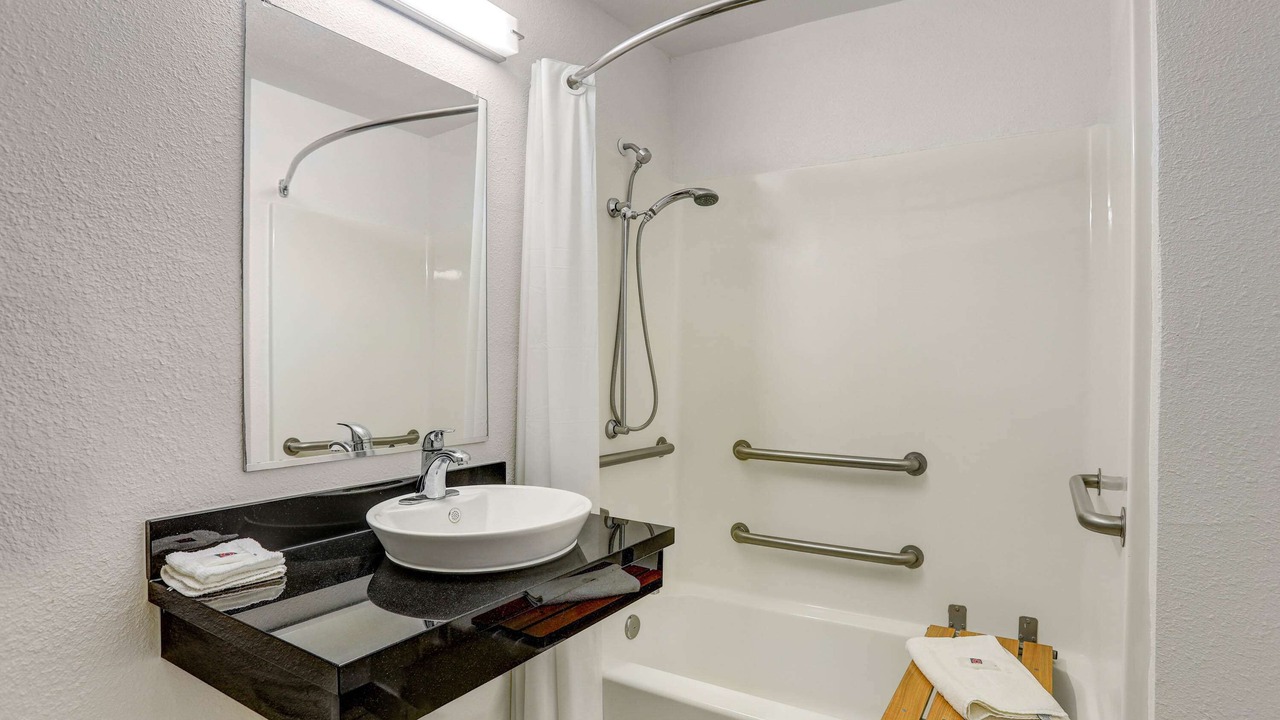 Photo of Bathroom in King City
