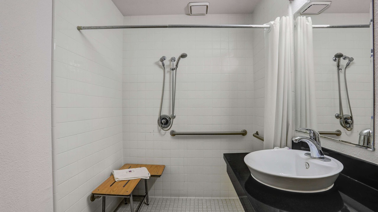 Photo of Bathroom in King City
