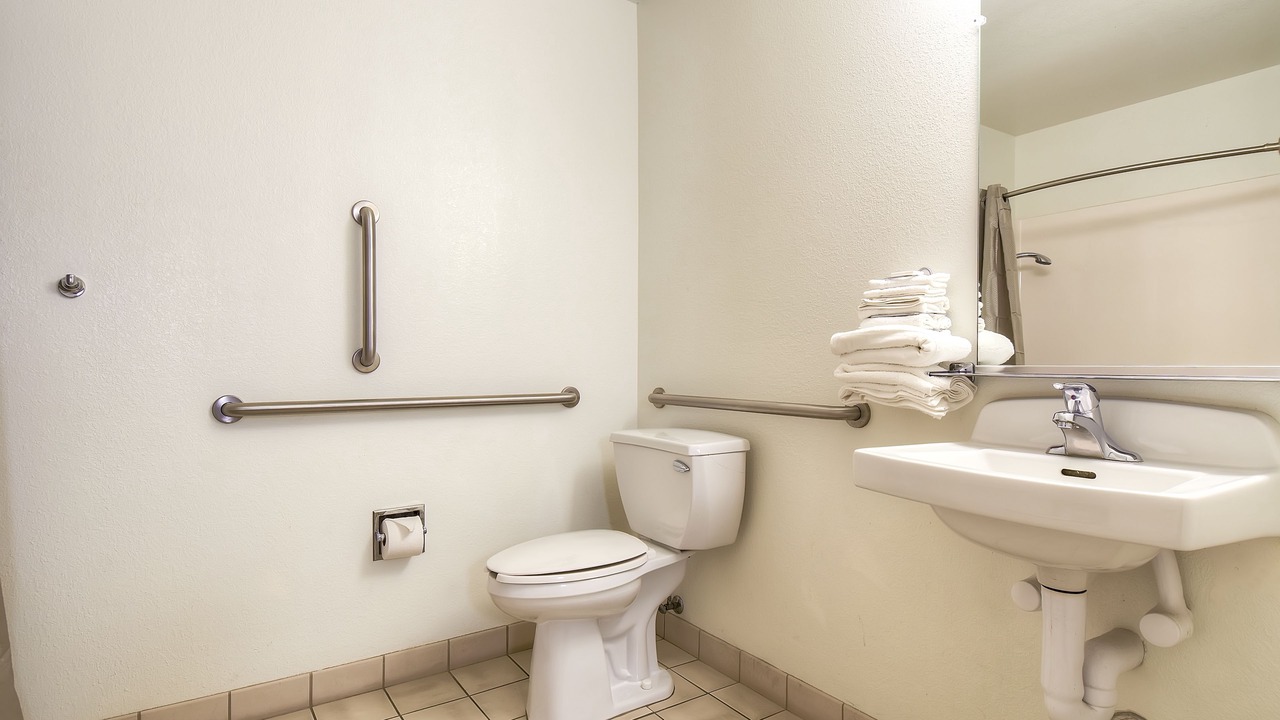 Photo of Bathroom in Central City