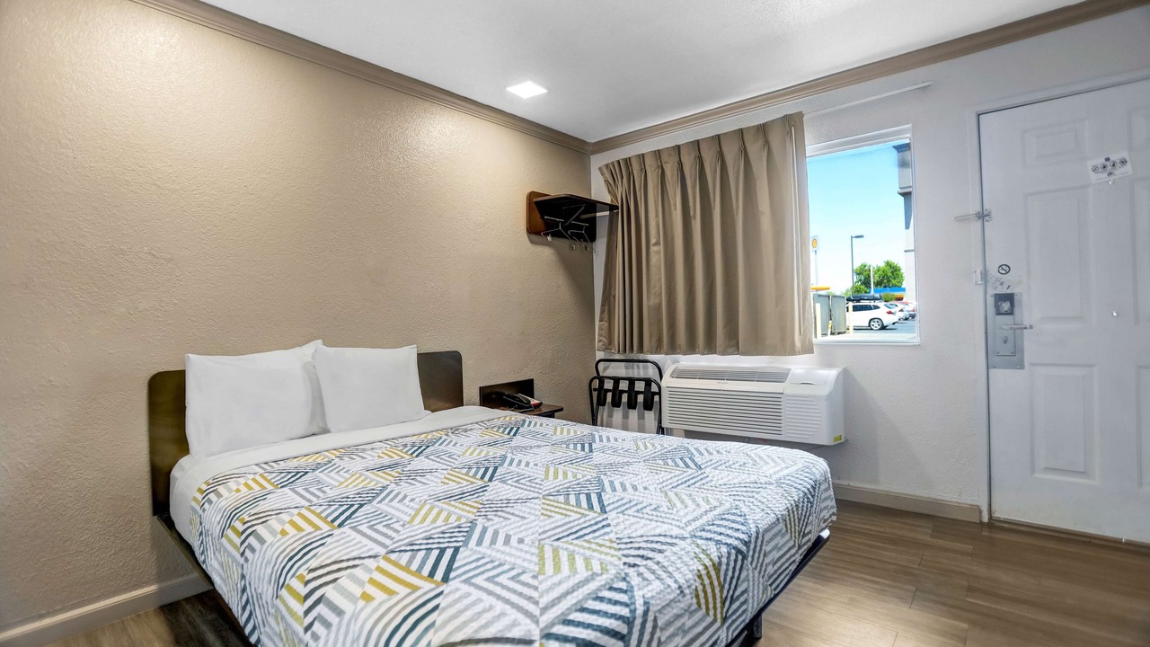 Photo of Bedroom in Red Bluff